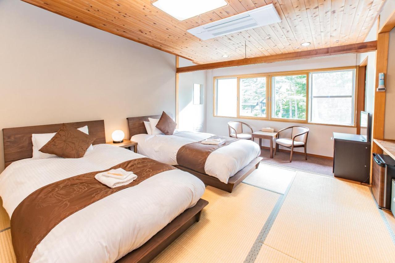 Nomad Hakuba Acomodação com café da manhã Exterior foto